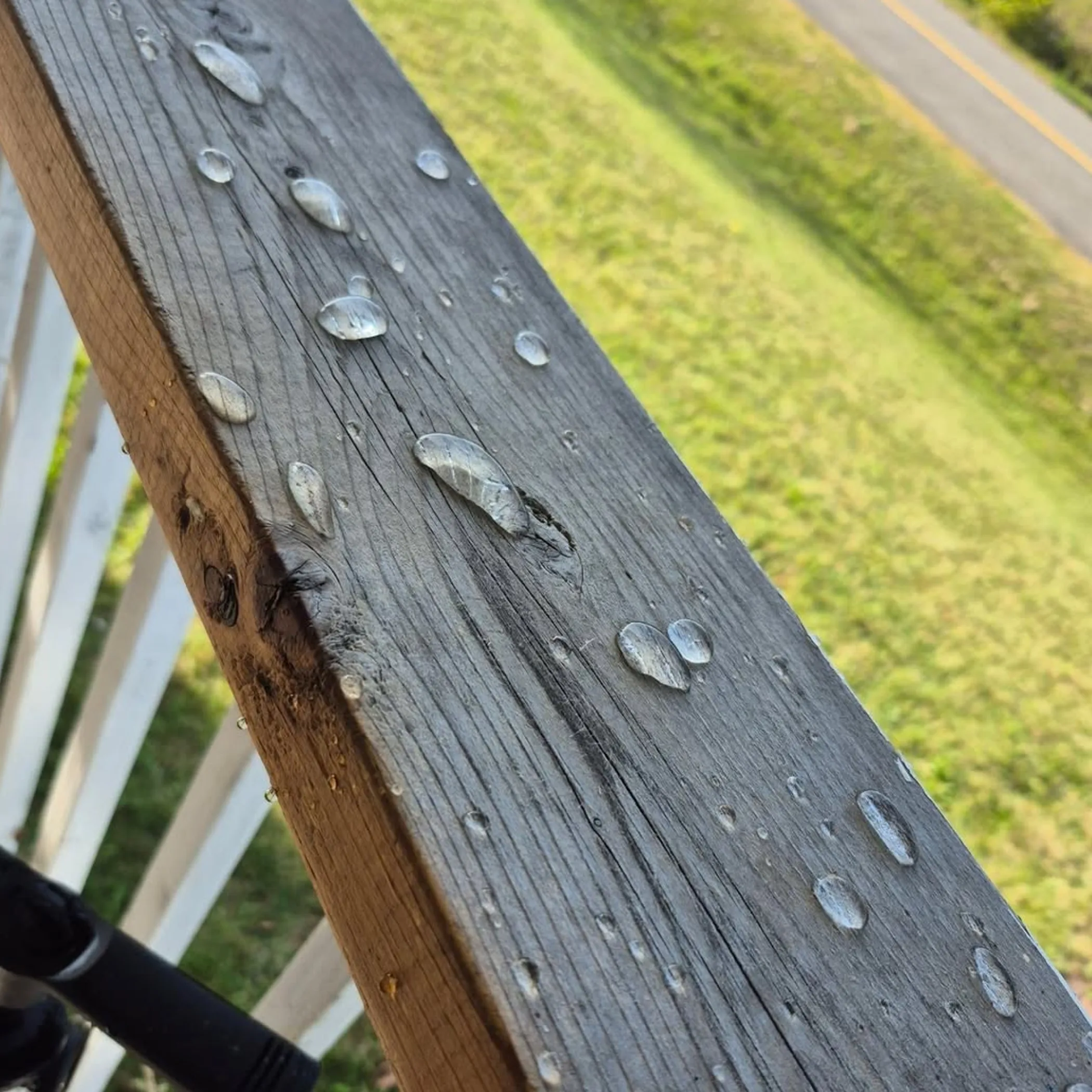 outdoor deck maintenance and water-sealing results